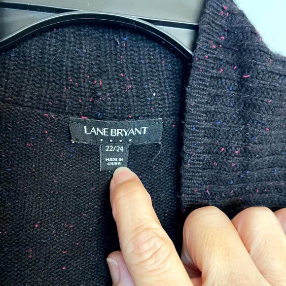 Lane Bryant Long Length Cardigan sweater size 26/28 Black w/ Pink & Blue speckle - Picture 3 of 7